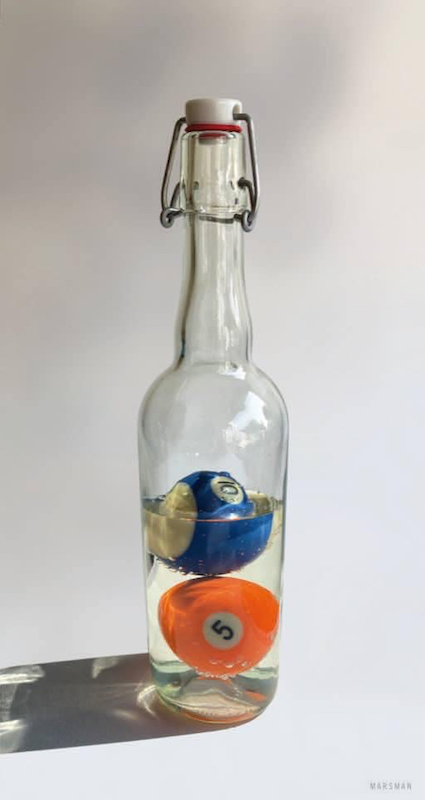 <b>MESSAGE IN A BOTTLE</b> - 70 x 130 cm - Oilpaint on panel -   <a style="color: red; text-decoration: none" href="mailto:jpgpmarsman@onsbrabantnet.nl">BESTEL</a>